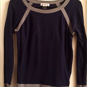 Thin 3/4-sleeve Sweater